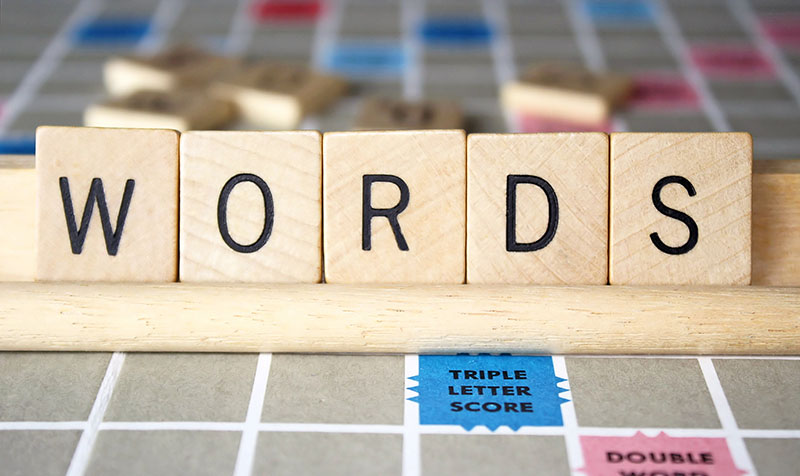 Words that help you sell your courses illustrated with scrabble